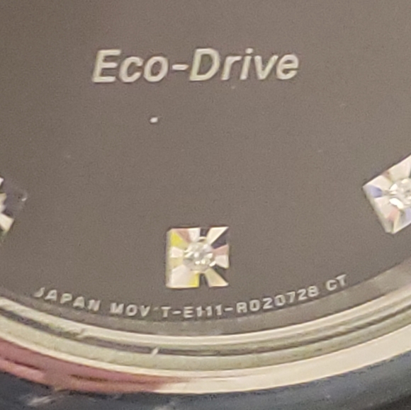 CITIZEN ECO DRIVE WATCH WITH BOX - Picture 7 of 7